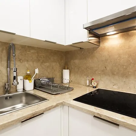 Whome | Alfama Premium